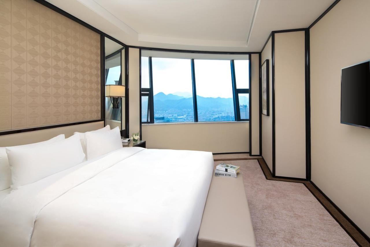 Howard Johnson Plaza Ningbo Eksteriør billede