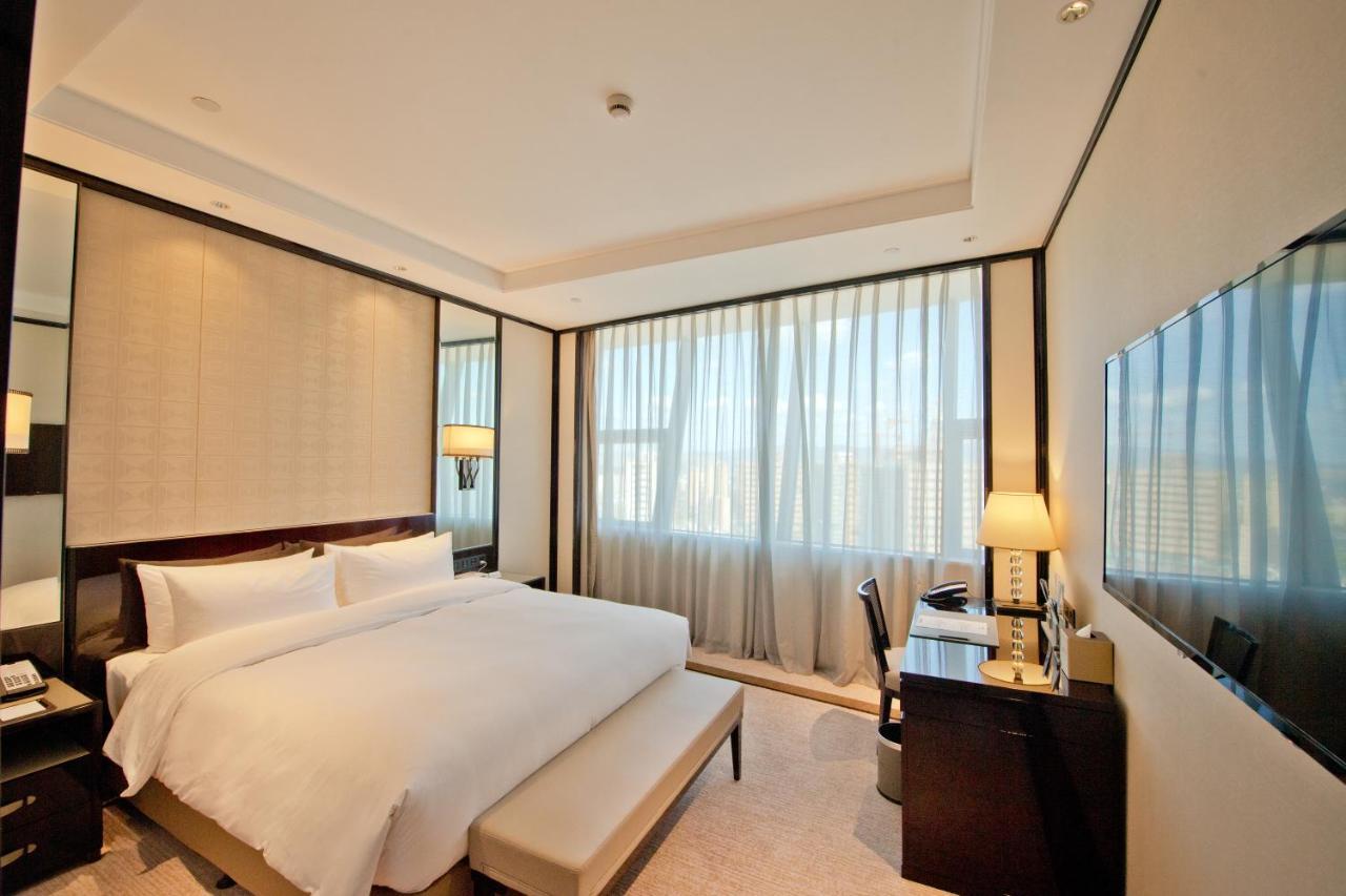 Howard Johnson Plaza Ningbo Eksteriør billede
