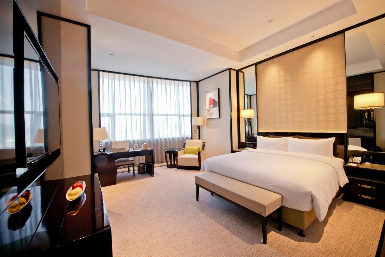 Howard Johnson Plaza Ningbo Eksteriør billede
