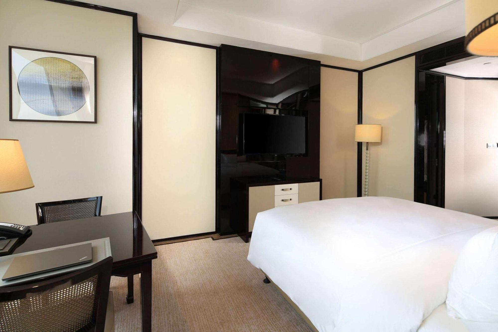 Howard Johnson Plaza Ningbo Eksteriør billede